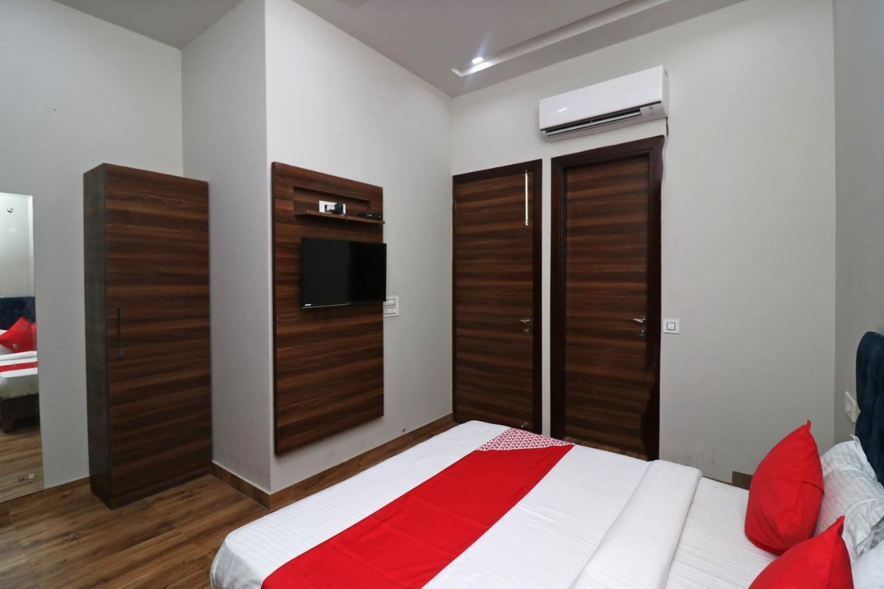 Oyo 38799 Savoy Guest House Pānīpat Dış mekan fotoğraf