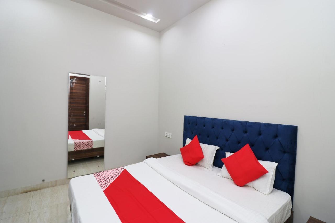 Oyo 38799 Savoy Guest House Pānīpat Dış mekan fotoğraf